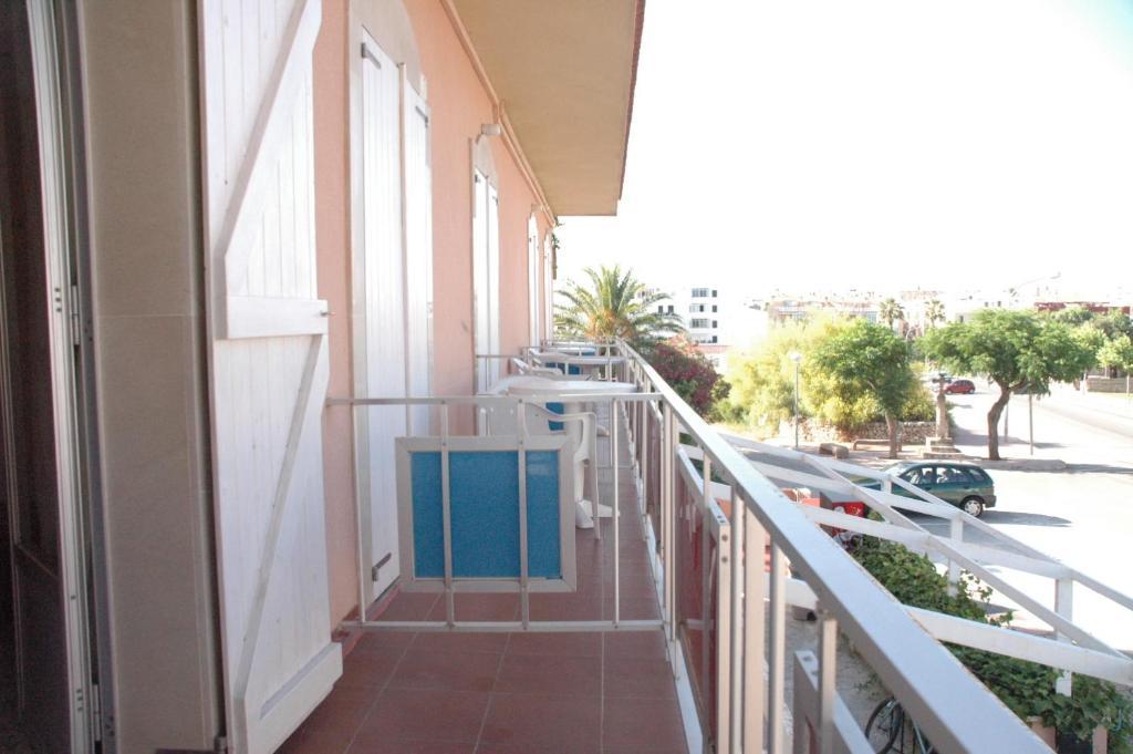 Hostal Paris Ciutadella Ciutadella  Zimmer foto